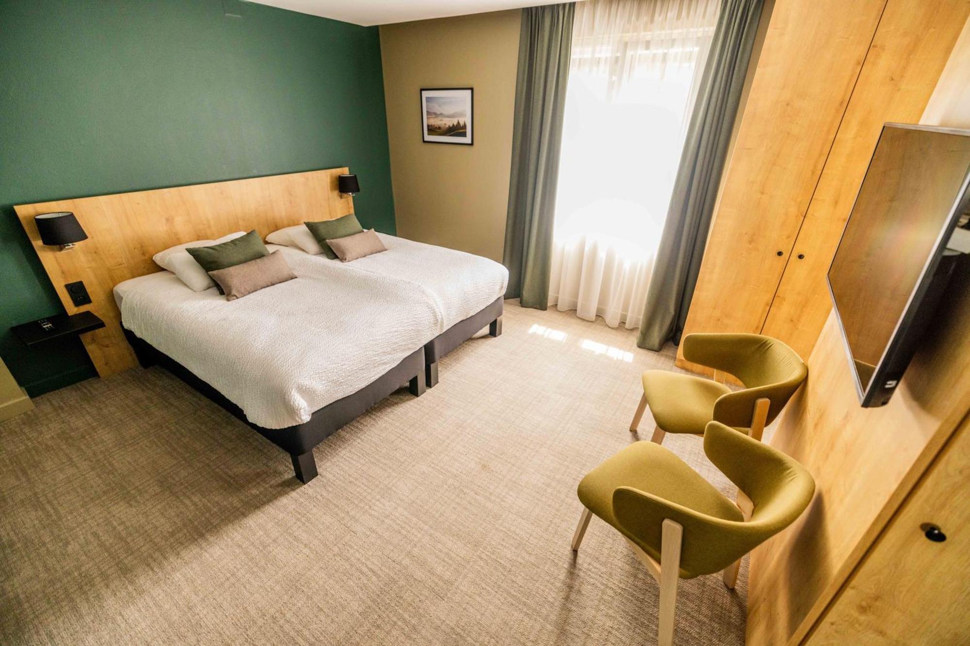 Logis Hotel Restaurant & Spa La Rochette Labaroche Luaran gambar