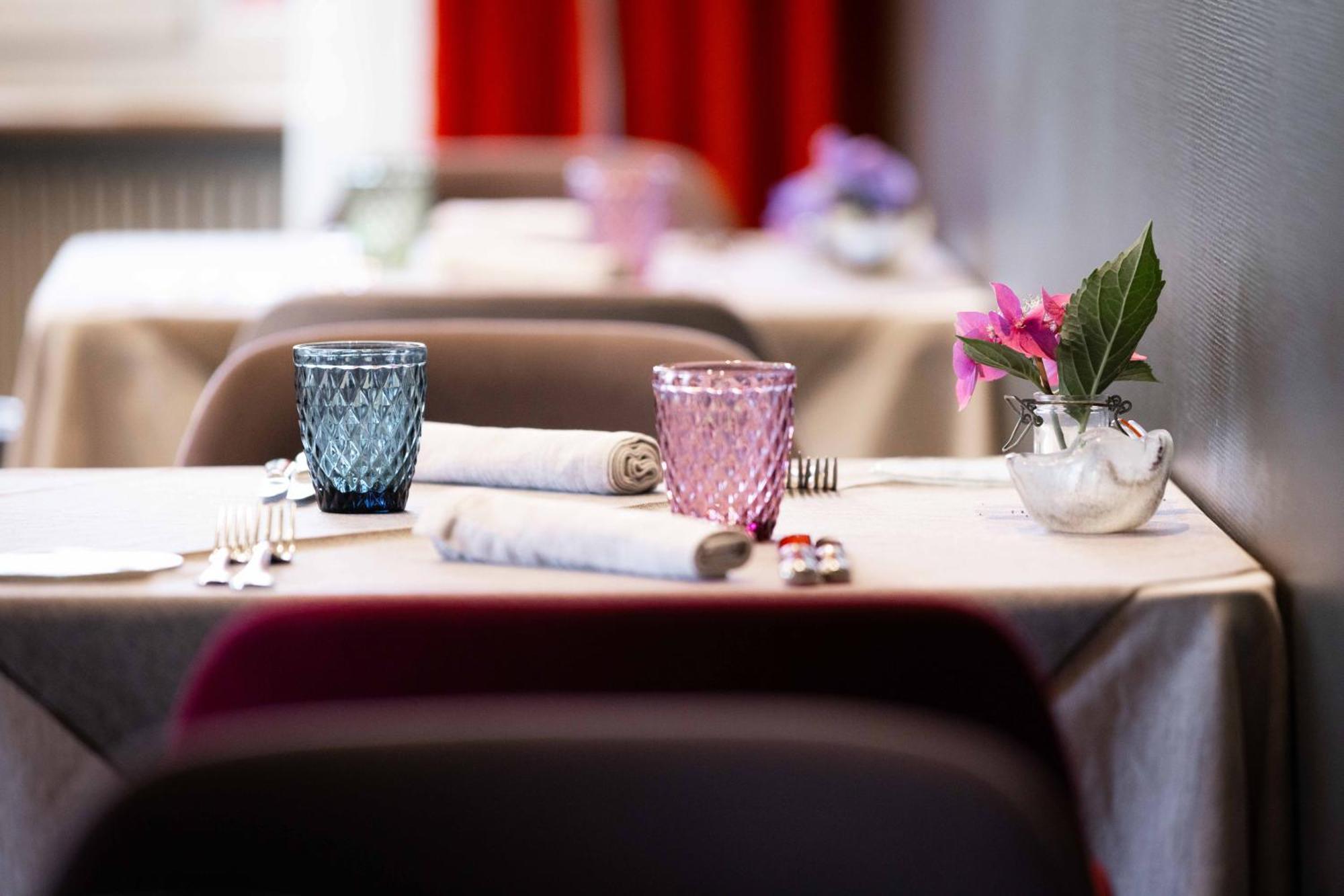 Logis Hotel Restaurant & Spa La Rochette Labaroche Luaran gambar